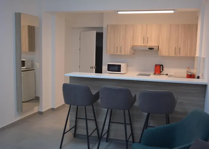 Les Palmiers Sunorama Beach Apartments